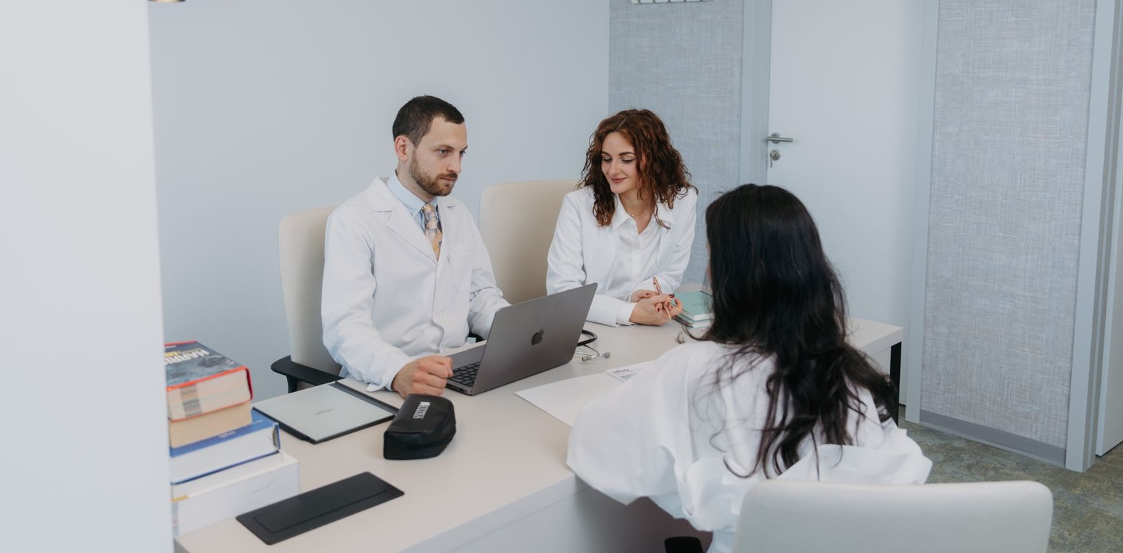 Consultația inițială cu medicul specialist